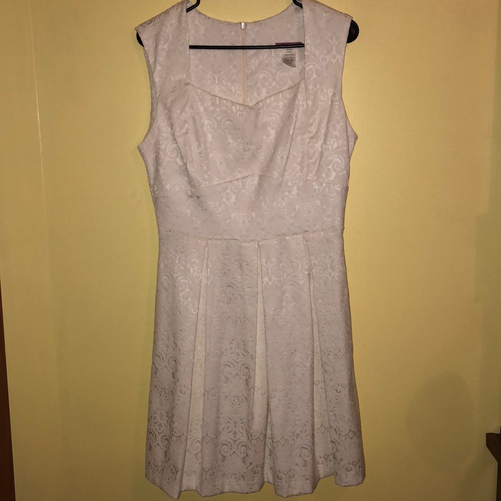 White elegant dress size large